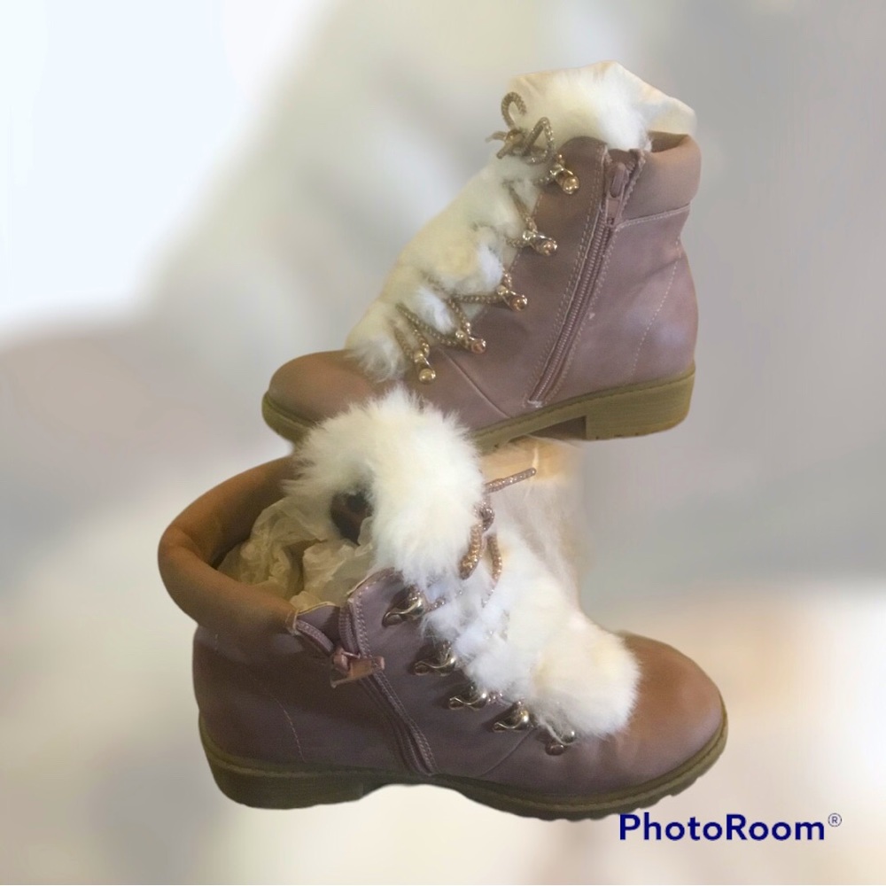 Cute Stylish Zip up Boots